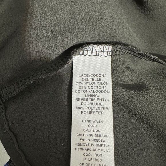 Loft black and blue lace sleeveless top size M - Picture 4 of 6